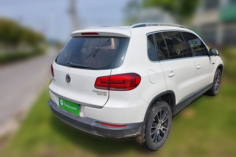 Used Volkswagen Tiguan 2016 300TSI Automatic All-Wheel Drive Luxury Edition Rear Right 45 Deg