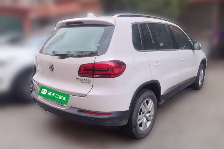 Used Volkswagen Tiguan 2016 300TSI Automatic Two-Wheel Drive Trend Edition Rear Right 45 Deg