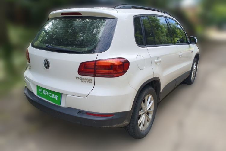 Used Volkswagen Tiguan 2016 300TSI Automatic All-Wheel Drive Fashion Vision Edition Rear Right 45 Deg