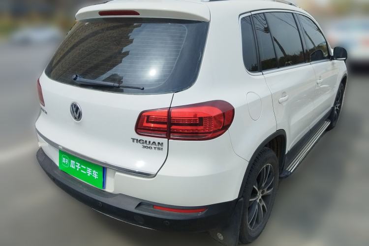 Used Volkswagen Tiguan 2016 300TSI Automatic Two-Wheel Drive Luxury Edition Rear Right 45 Deg
