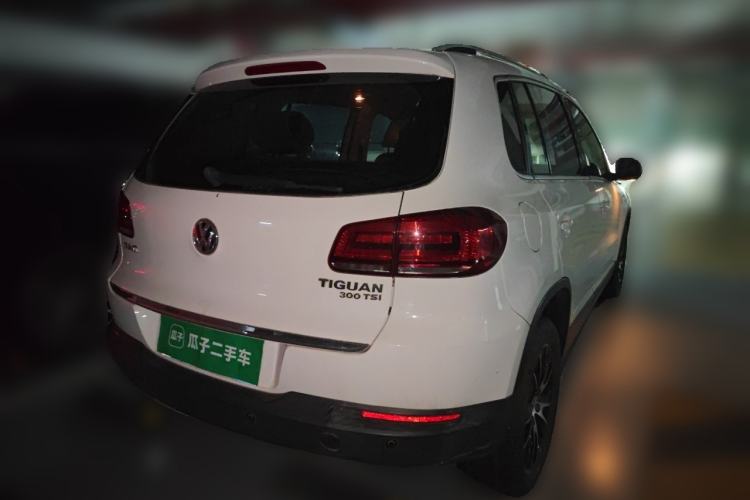 Used Volkswagen Tiguan 2016 300TSI Automatic Two-Wheel Drive Luxury Edition Rear Right 45 Deg
