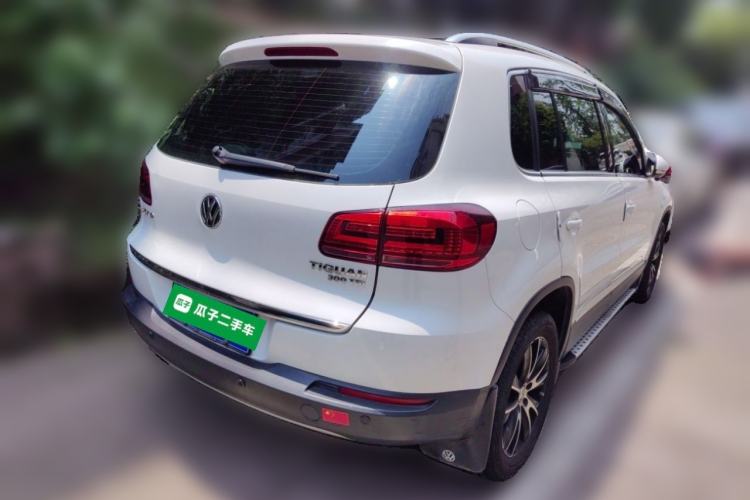 Used Volkswagen Tiguan 2016 300TSI Automatic Two-Wheel Drive Luxury Edition Rear Right 45 Deg