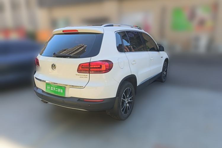 Used Volkswagen Tiguan 2016 300TSI Automatic All-Wheel Drive Luxury Edition Rear Right 45 Deg