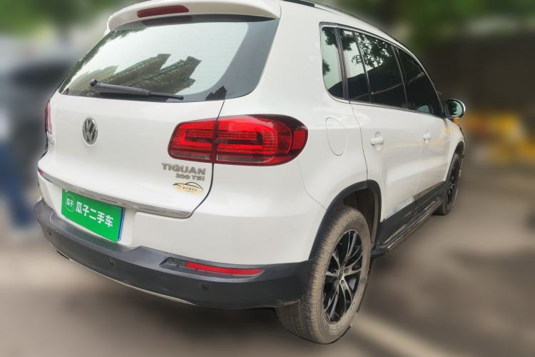 Used Volkswagen Tiguan 2016 300TSI Automatic Two-Wheel Drive Luxury Edition Rear Right 45 Deg