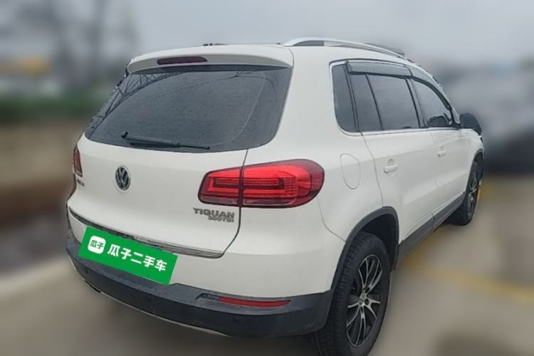 Used Volkswagen Tiguan 2016 300TSI Automatic Two-Wheel Drive Luxury Edition Rear Right 45 Deg