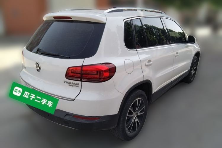 Used Volkswagen Tiguan 2016 300TSI Automatic Two-Wheel Drive Luxury Edition Rear Right 45 Deg