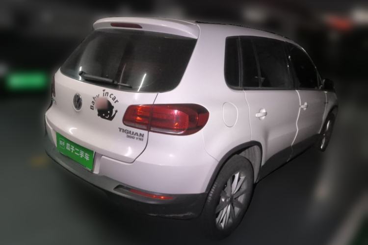 Used Volkswagen Tiguan 2016 300TSI Automatic All-Wheel Drive Fashion Vision Edition Rear Right 45 Deg