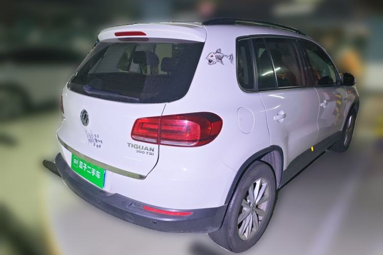 Used Volkswagen Tiguan 2016 300TSI Automatic All-Wheel Drive Fashion Vision Edition Rear Right 45 Deg