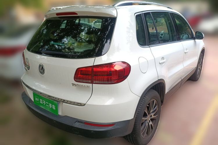Used Volkswagen Tiguan 2016 300TSI Automatic Two-Wheel Drive Luxury Edition Rear Right 45 Deg