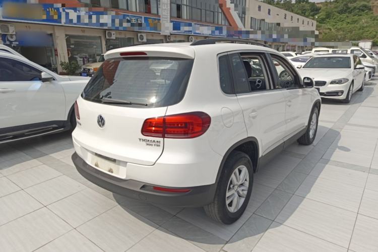 Used Volkswagen Tiguan 2016 300TSI Automatic Two-Wheel Drive Trend Edition Rear Right 45 Deg