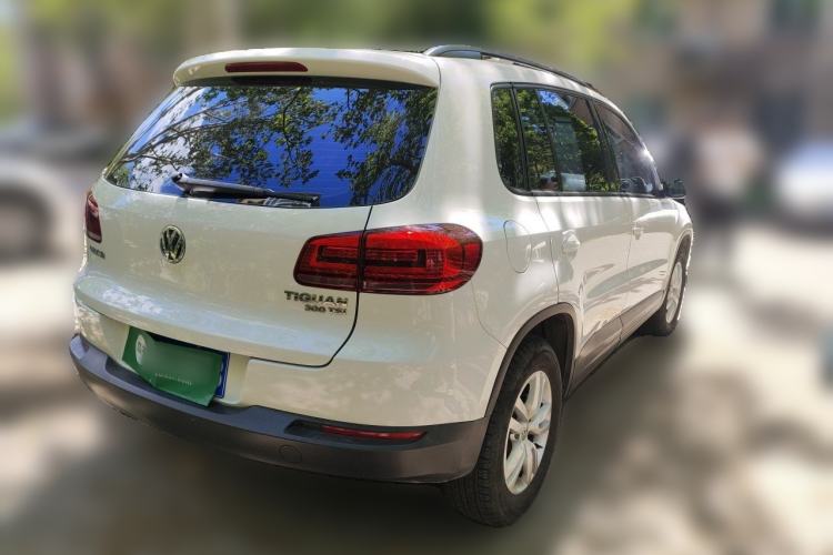 Used Volkswagen Tiguan 2016 300TSI Automatic Two-Wheel Drive Trend Edition Rear Right 45 Deg