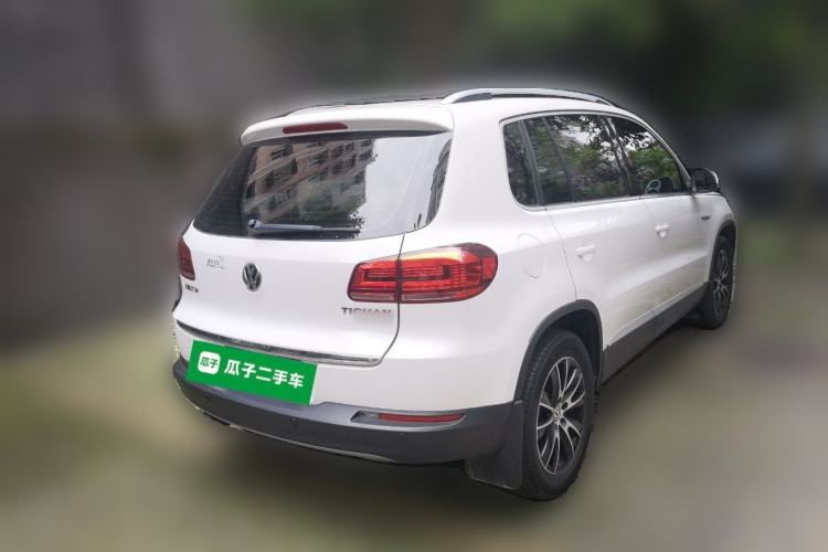 Used Volkswagen Tiguan 2016 300TSI Automatic All-Wheel Drive Luxury Edition Rear Right 45 Deg