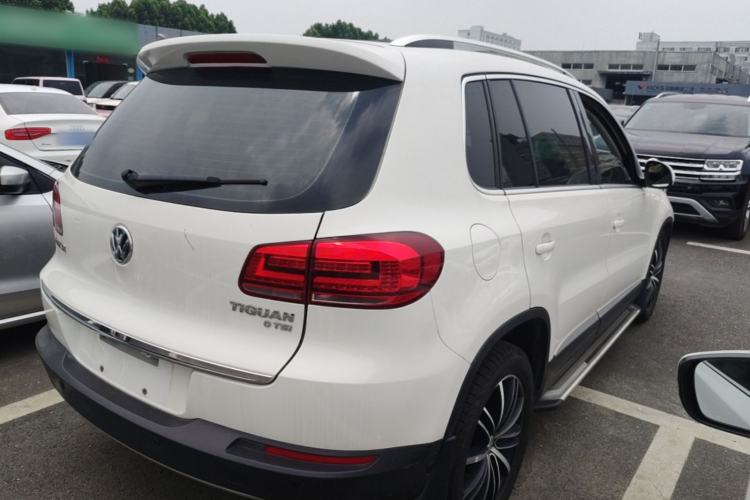 Used Volkswagen Tiguan 2016 330TSI Automatic All-Wheel-Drive Flagship Edition Rear Right 45 Deg