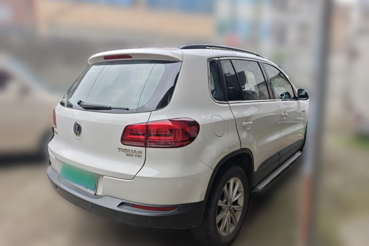 Used Volkswagen Tiguan 2016 300TSI Automatic All-Wheel Drive Fashion Vision Edition Rear Right 45 Deg