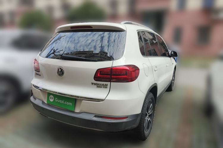 Used Volkswagen Tiguan 2016 300TSI Automatic All-Wheel Drive Luxury Edition Rear Right 45 Deg