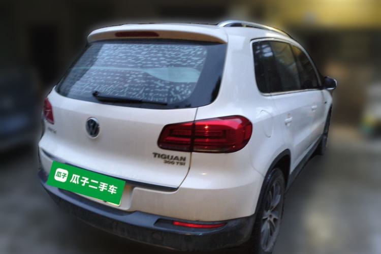 Used Volkswagen Tiguan 2016 300TSI Automatic All-Wheel Drive Luxury Edition Rear Right 45 Deg