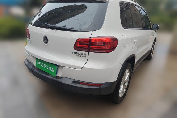 Used Volkswagen Tiguan 2016 300TSI Automatic All-Wheel Drive Fashion Vision Edition Rear Right 45 Deg
