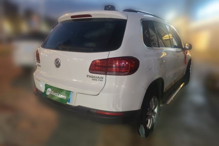 Used Volkswagen Tiguan 2016 300TSI Automatic Two-Wheel Drive Trend Edition Rear Right 45 Deg