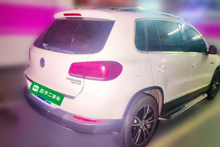Used Volkswagen Tiguan 2016 300TSI Automatic All-Wheel Drive Luxury Edition Rear Right 45 Deg