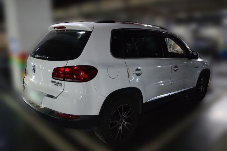 Used Volkswagen Tiguan 2016 300TSI Automatic All-Wheel Drive Luxury Edition Rear Right 45 Deg
