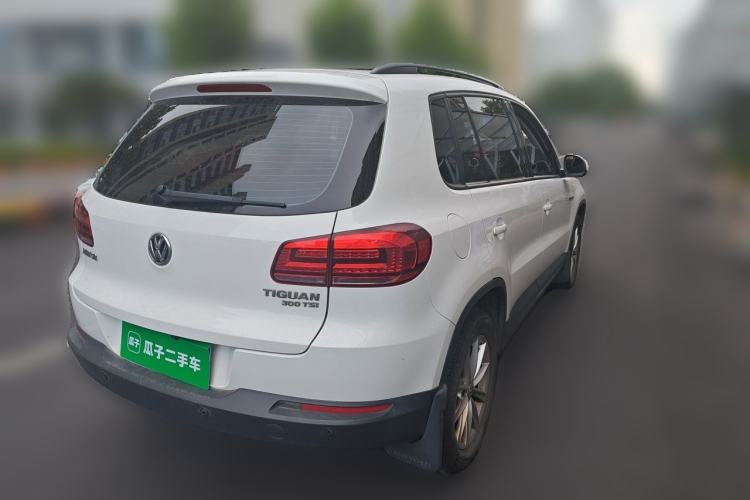 Used Volkswagen Tiguan 2016 300TSI Automatic All-Wheel Drive Fashion Vision Edition Rear Right 45 Deg