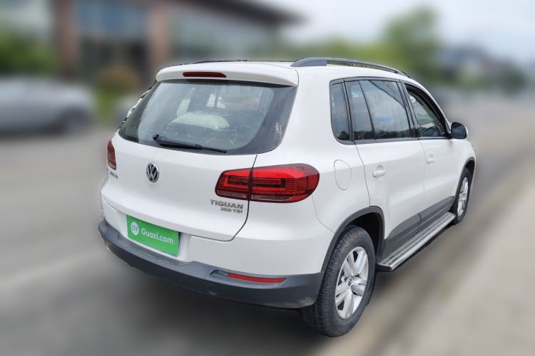 Used Volkswagen Tiguan 2016 300TSI Automatic Two-Wheel Drive Trend Edition Rear Right 45 Deg