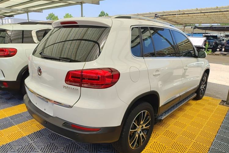 Used Volkswagen Tiguan 2016 300TSI Automatic Two-Wheel Drive Luxury Edition Rear Right 45 Deg