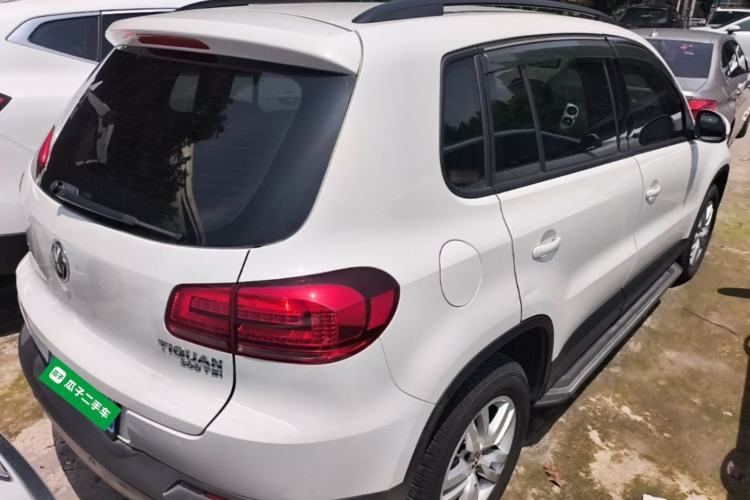 Used Volkswagen Tiguan 2016 300TSI Automatic Two-Wheel Drive Trend Edition Rear Right 45 Deg