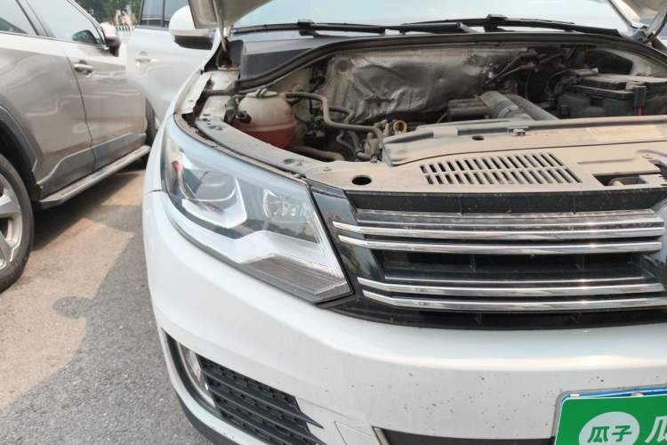 Used Volkswagen Tiguan 2016 280TSI Automatic Two-Wheel Drive Silk Road Comfort Edition Right Front Headlight