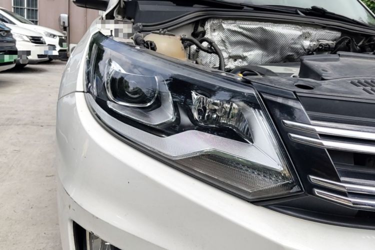 Used Volkswagen Tiguan 2016 300TSI Automatic Two-Wheel Drive Comfort Edition Right Front Headlight