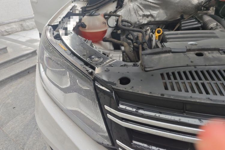 Used Volkswagen Tiguan 2016 280TSI Automatic Two-Wheel Drive Silk Road Comfort Edition Right Front Headlight