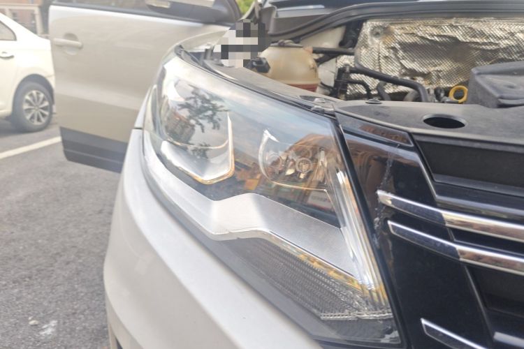 Used Volkswagen Tiguan 2016 280TSI Automatic Two-Wheel Drive Silk Road Comfort Edition Right Front Headlight