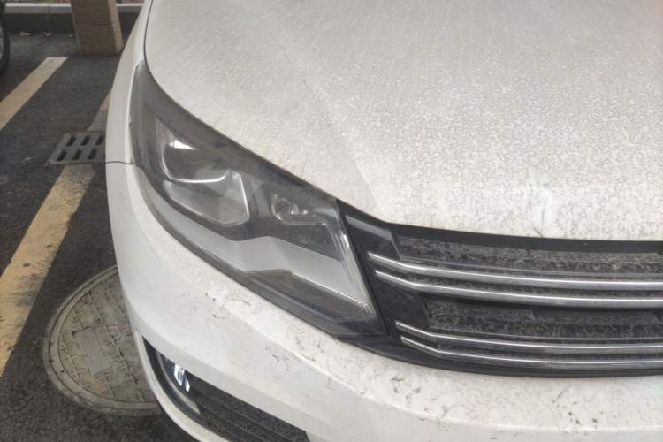 Used Volkswagen Tiguan 2016 280TSI Automatic Two-Wheel-Drive Silk Road Style Edition Right Front Headlight