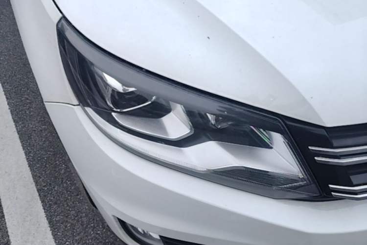 Used Volkswagen Tiguan 2016 300TSI Automatic Two-Wheel Drive Comfort Edition Right Front Headlight