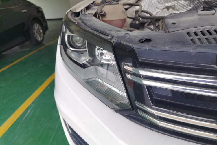Used Volkswagen Tiguan 2016 280TSI Automatic Two-Wheel-Drive Silk Road Style Edition Right Front Headlight