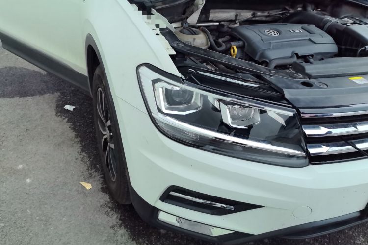 Used Volkswagen Tiguan 2016 300TSI Automatic Two-Wheel Drive Luxury Edition Right Front Headlight