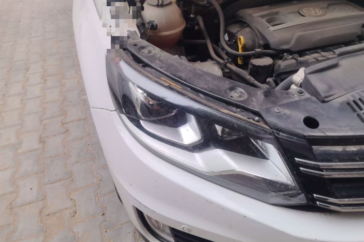 Used Volkswagen Tiguan 2016 300TSI Automatic Two-Wheel Drive Trend Edition Right Front Headlight