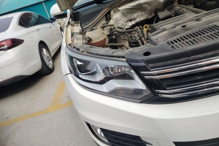 Used Volkswagen Tiguan 2016 280TSI Automatic Two-Wheel-Drive Silk Road Style Edition Right Front Headlight