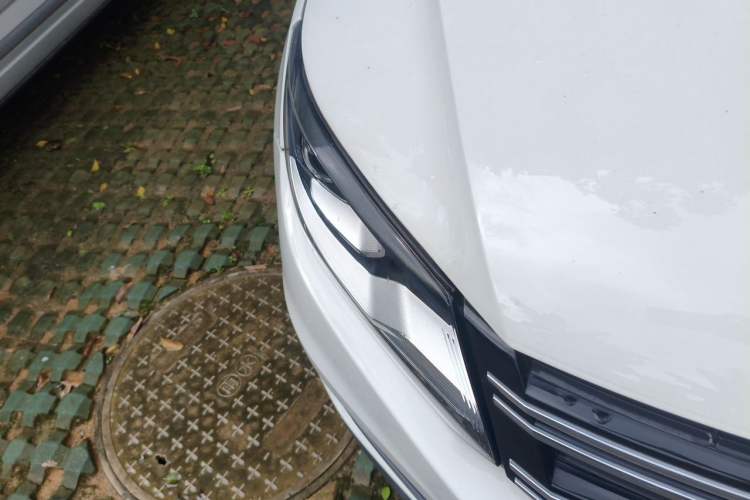 Used Volkswagen Tiguan 2016 280TSI Automatic Two-Wheel-Drive Silk Road Style Edition Right Front Headlight