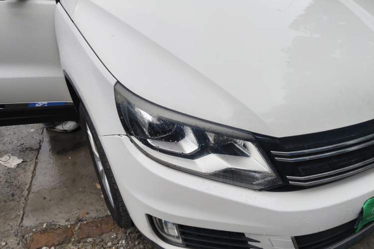 Used Volkswagen Tiguan 2016 280TSI Automatic Two-Wheel Drive Silk Road Comfort Edition Right Front Headlight