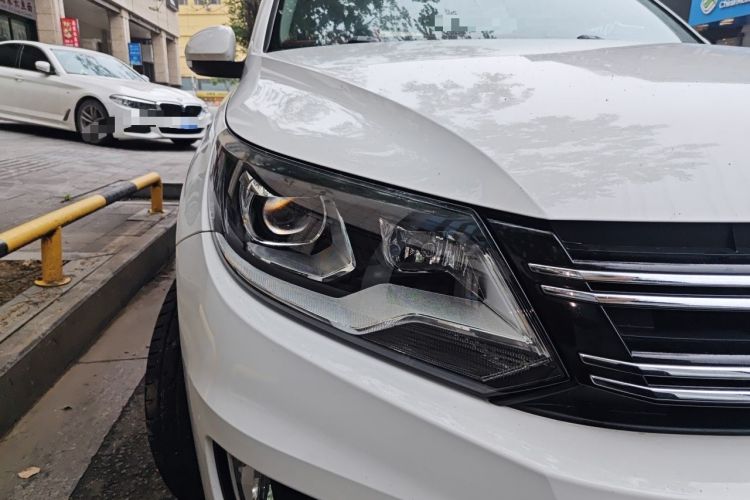 Used Volkswagen Tiguan 2016 280TSI Automatic Two-Wheel-Drive Silk Road Style Edition Right Front Headlight
