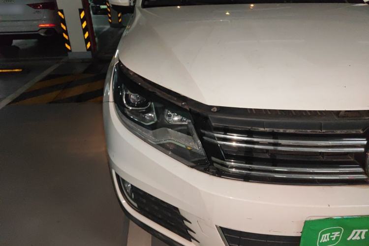 Used Volkswagen Tiguan 2016 300TSI Automatic Two-Wheel Drive Luxury Edition Right Front Headlight