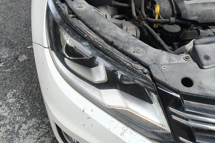 Used Volkswagen Tiguan 2016 300TSI Automatic Two-Wheel Drive Comfort Edition Right Front Headlight