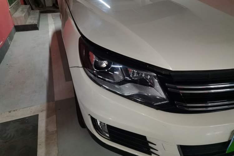 Used Volkswagen Tiguan 2016 300TSI Automatic Two-Wheel Drive Luxury Edition Right Front Headlight
