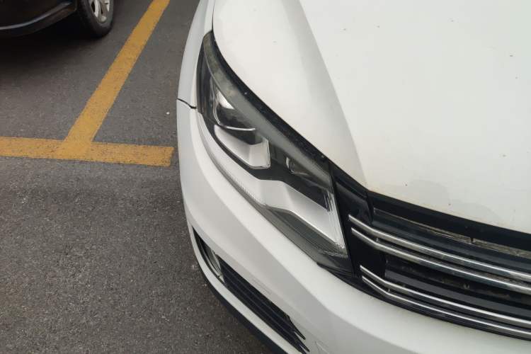 Used Volkswagen Tiguan 2016 300TSI Automatic Two-Wheel Drive Comfort Edition Right Front Headlight