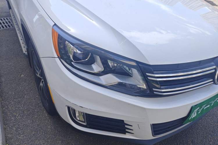 Used Volkswagen Tiguan 2016 280TSI Automatic Two-Wheel Drive Silk Road Comfort Edition Right Front Headlight