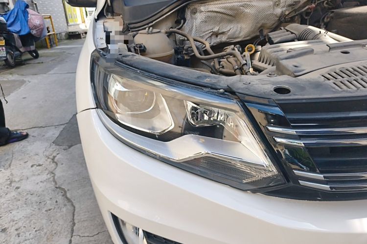 Used Volkswagen Tiguan 2016 280TSI Automatic Two-Wheel-Drive Silk Road Style Edition Right Front Headlight
