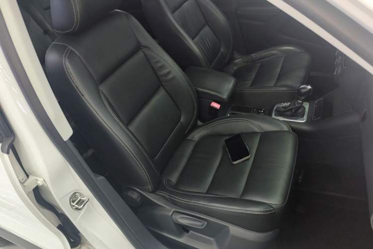 Used Volkswagen Tiguan 2016 280TSI Automatic Two-Wheel Drive Silk Road Comfort Edition Right Front Seat