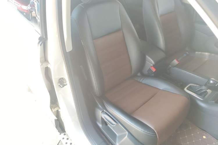 Used Volkswagen Tiguan 2016 300TSI Automatic Two-Wheel Drive Trend Edition Right Front Seat