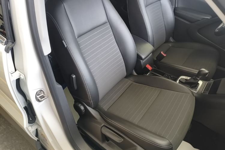 Used Volkswagen Tiguan 2016 300TSI Automatic All-Wheel Drive Fashion Vision Edition Right Front Seat